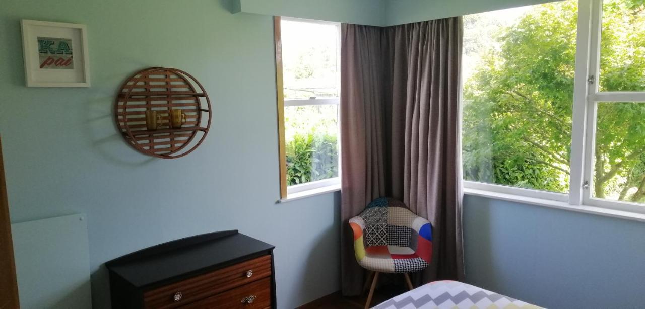 Super Central Cosy Greytown House With Garage Ngoại thất bức ảnh